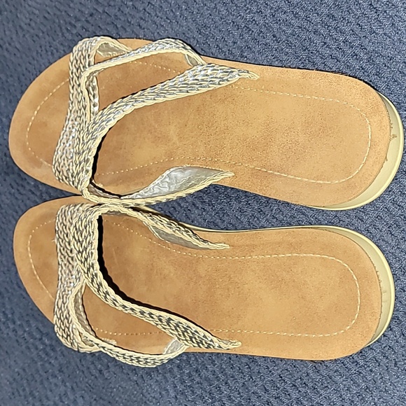 Silver Madden Girl Sandals - Picture 2 of 5